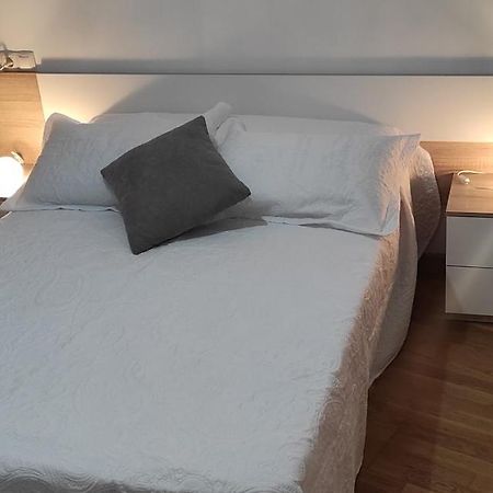 Apartamento Vacacional באיונה מראה חיצוני תמונה